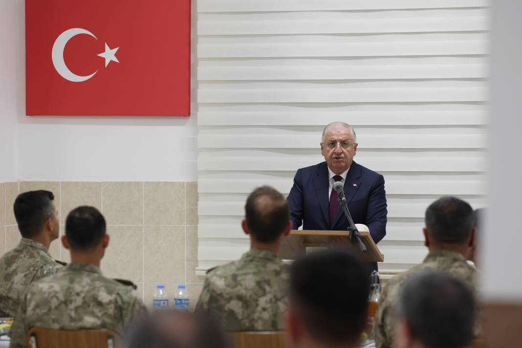 Bakan Güler KKTC'de Mehmetçikle bir araya geldi - Resim: 11